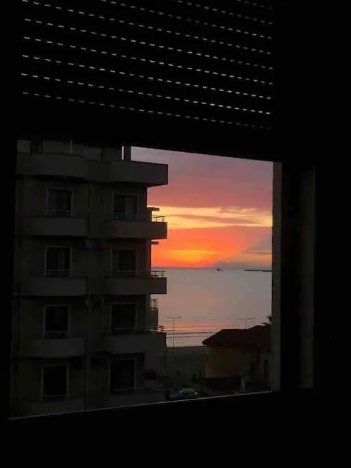 Sea View Deluxe Apartment ドゥラス