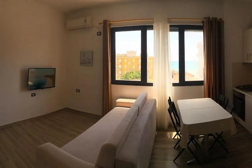 Sea View Deluxe Apartment ドゥラス